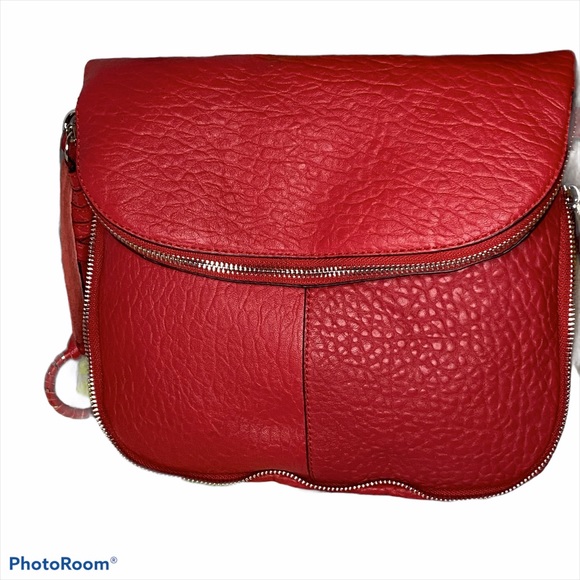 Vince Camuto Handbags - NWT Vince Camuto Leather Crossbody Handbag